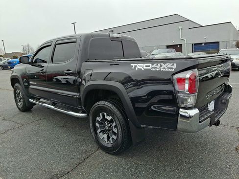 Used 2021 Toyota Tacoma TRD Off-Road image 6