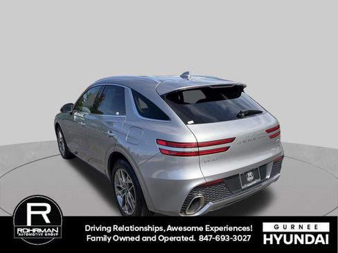 Used 2025 Genesis GV70 2.5T AWD/4WD image 6