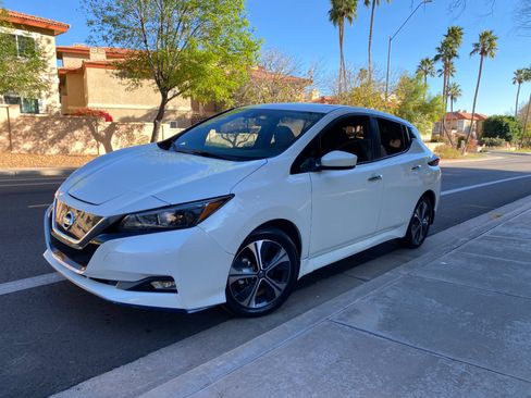 Used 2021 Nissan Leaf SV Plus image 3