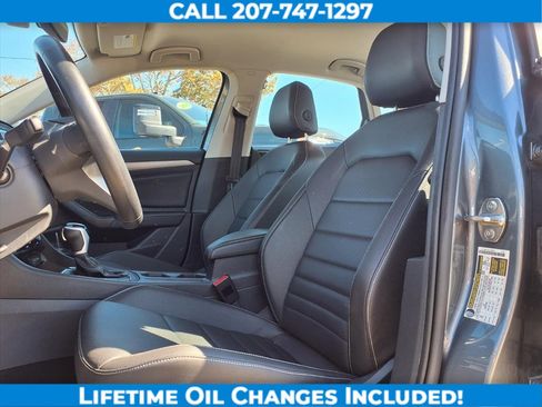 Used 2024 Volkswagen Jetta SE image 17