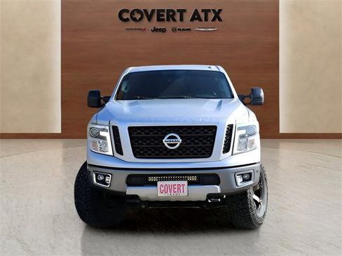 Used 2017 Nissan Titan PRO-4X image 8