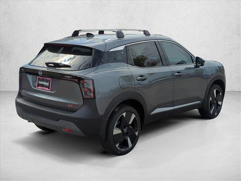 New 2026 Nissan Kicks SR image 7