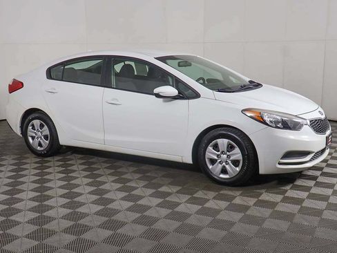 Used 2016 Kia Forte LX FWD image 8