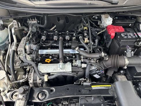 Used 2025 Nissan Versa SV FWD image 31