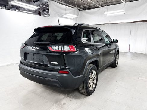 Used 2021 Jeep Cherokee Latitude Plus AWD/4WD image 6
