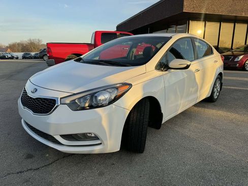 Used 2015 Kia Forte EX image 4