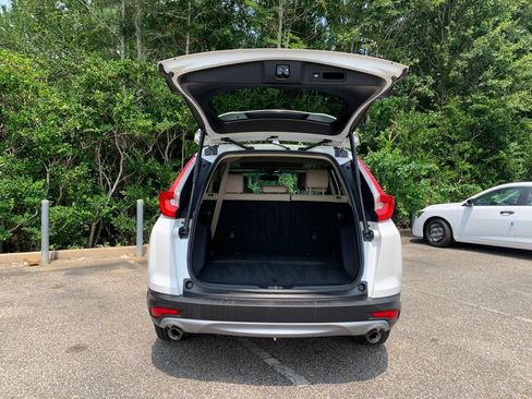 Used 2019 Honda CR-V Touring image 7