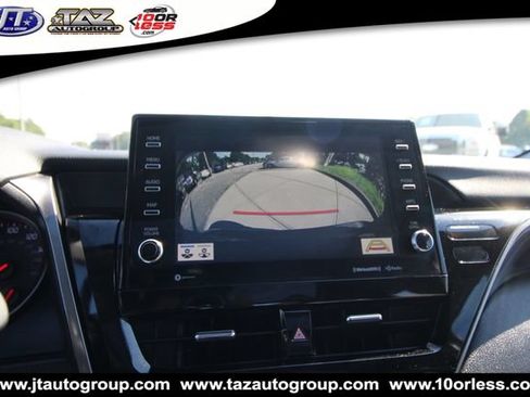 Used 2021 Toyota Camry XSE FWD image 18