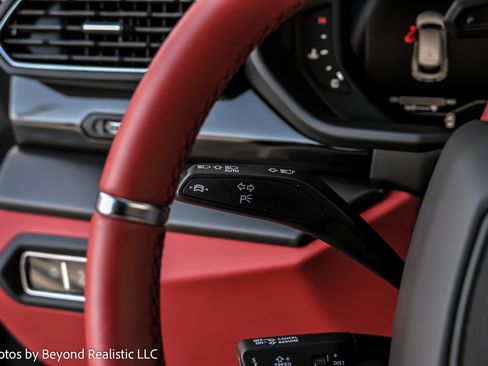 Used 2024 Lamborghini Urus S image 34