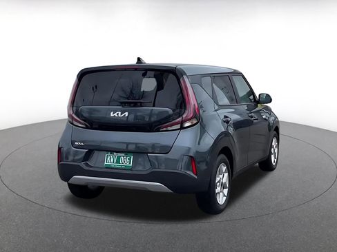 Used 2025 Kia Soul LX w/ LX Technology Package image 14