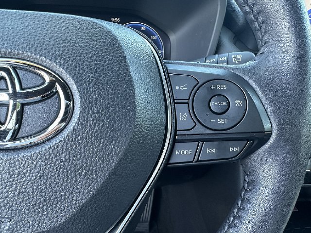 Used 2025 Toyota RAV4 XSE w/ Advanced Technology Package AWD/4WD image 26