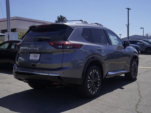 New 2026 Nissan Rogue Platinum AWD/4WD image 4