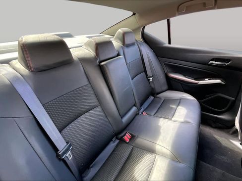 Certified 2023 Nissan Altima 2.5 SR FWD image 19