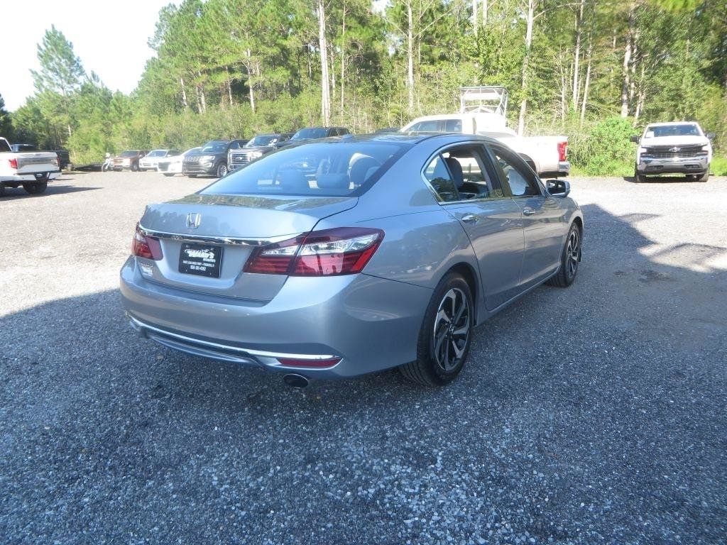 Used 2016 Honda Accord EX image 6