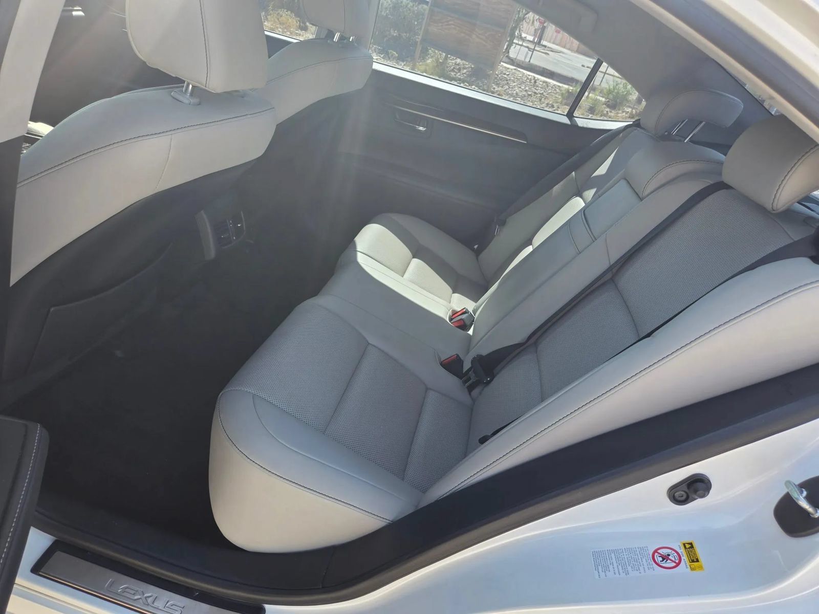 Used 2014 Lexus ES 350 w/ Premium Package FWD image 14