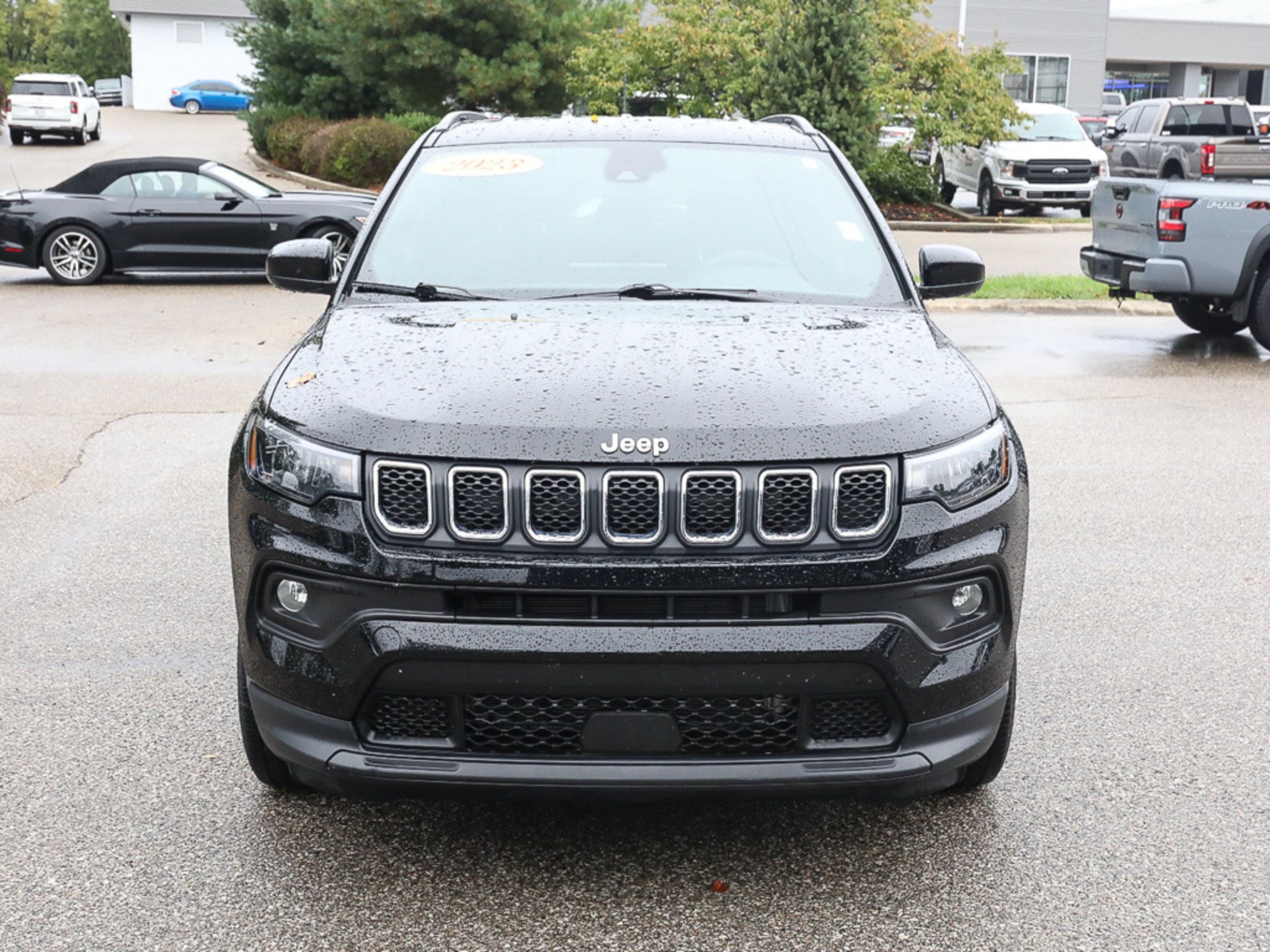 Used 2023 Jeep Compass Latitude AWD/4WD image 10