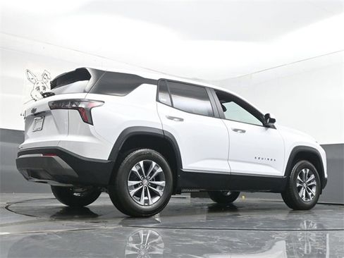 New 2026 Chevrolet Equinox LT w/ LPO, Floor Liner Package image 11