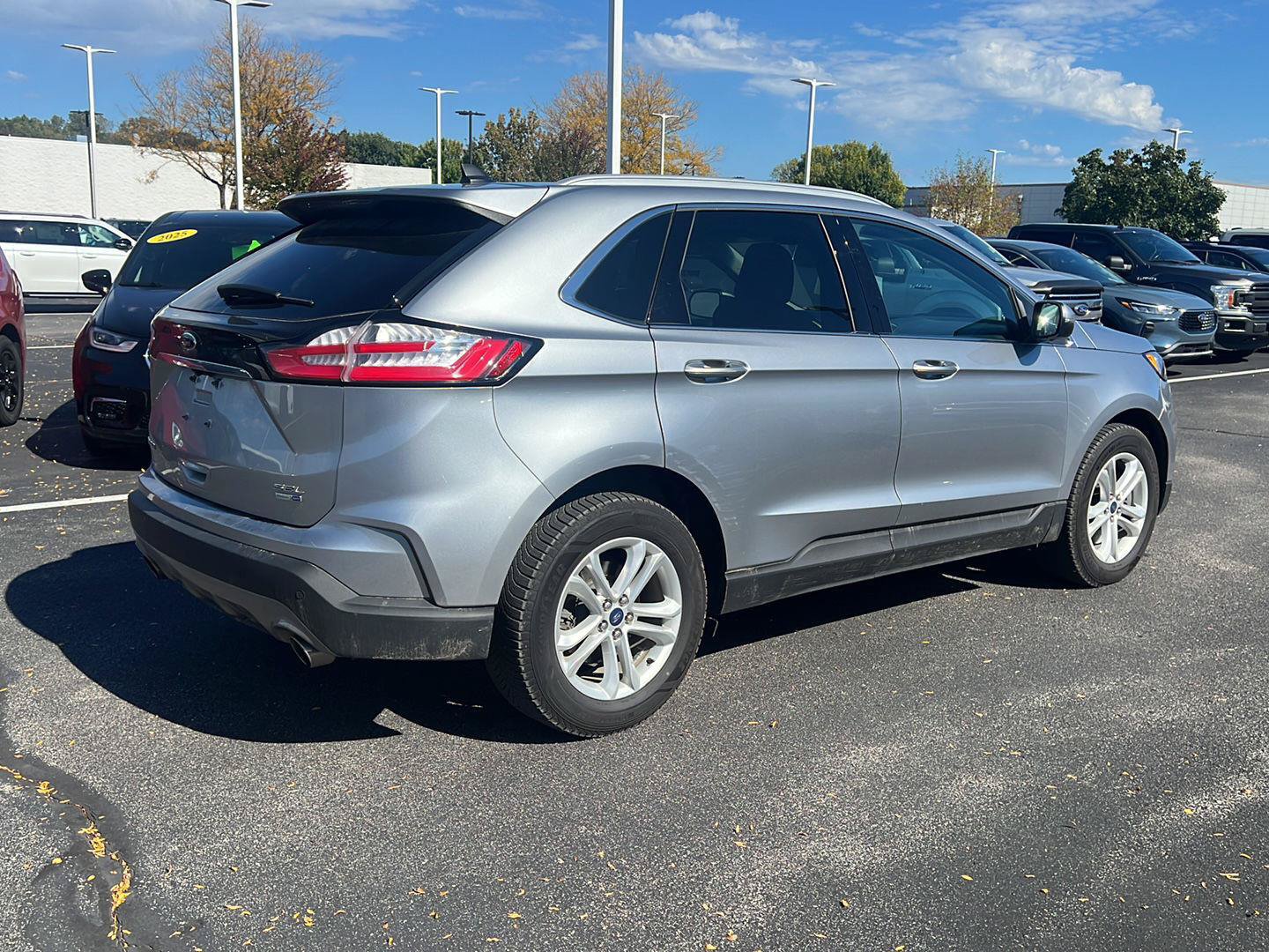 Used 2020 Ford Edge SEL w/ Convenience Package AWD/4WD image 4