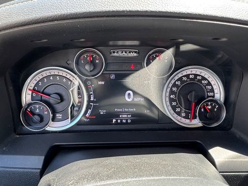 Used 2014 RAM 1500 Laramie w/ Convenience Group AWD/4WD image 14