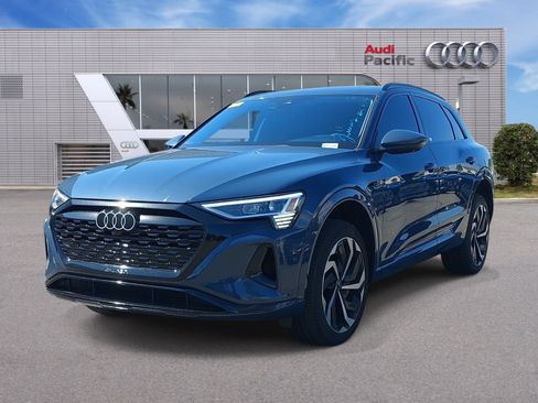 Used 2024 Audi Q8 e-tron Premium Plus w/ Premium Plus Package AWD/4WD image 1