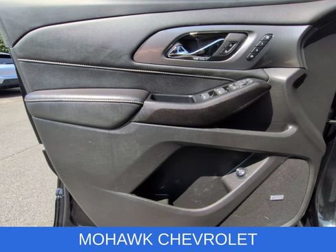 Used 2023 Chevrolet Traverse Premier w/ Redline Edition AWD/4WD image 23