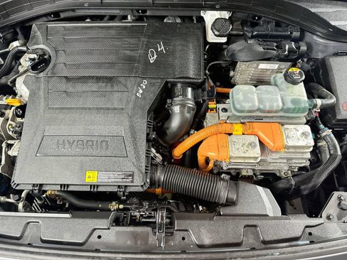 Used 2018 Hyundai Ioniq Limited w/ Limited Ultimate Package 03 FWD image 30