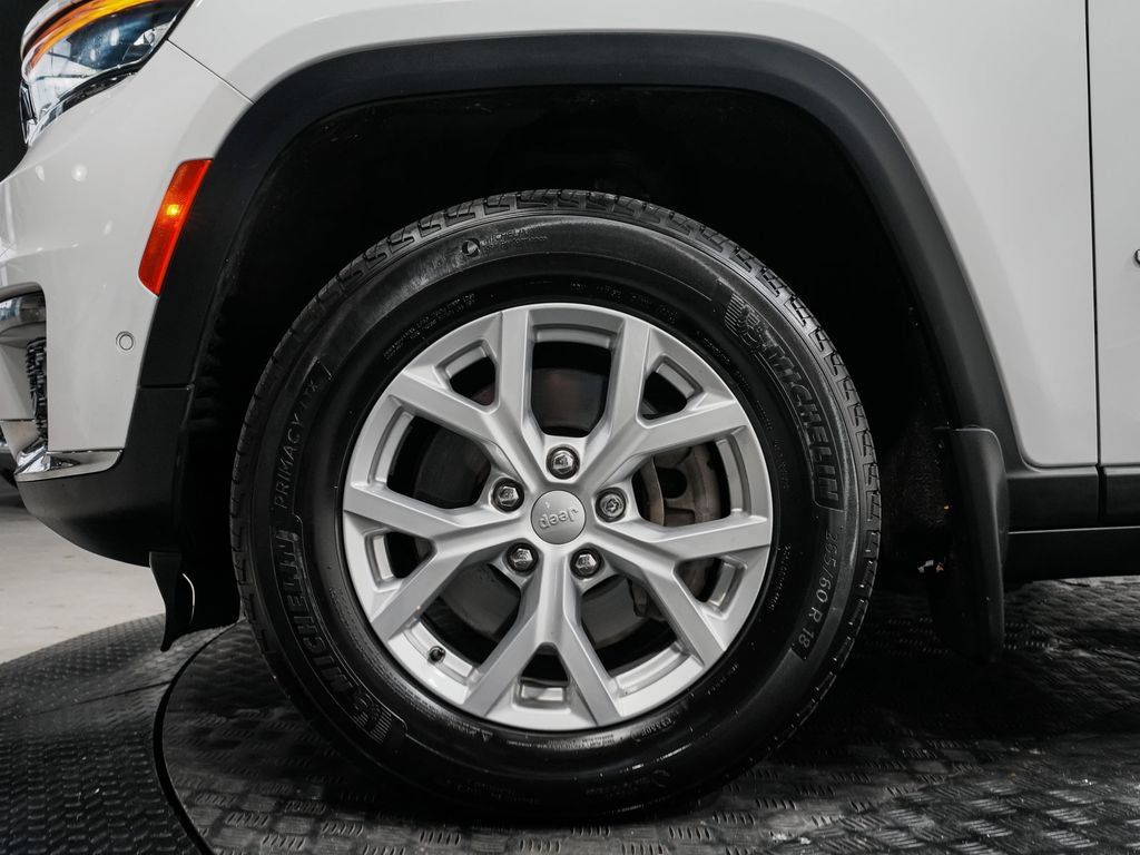 Used 2023 Jeep Grand Cherokee L Limited w/ Luxury Tech Group II AWD/4WD image 9