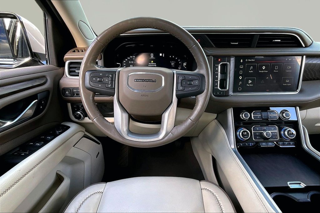 Used 2023 GMC Yukon Denali AWD/4WD image 8