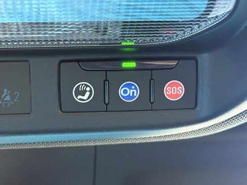 New 2026 Chevrolet Trax RS w/ Sunroof Package image 23