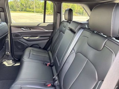 New 2026 Jeep Grand Cherokee Limited w/ Limited Altitude Package RWD image 11