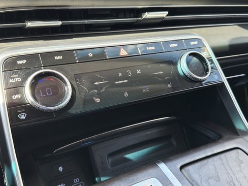 Used 2024 Genesis GV80 2.5T image 32