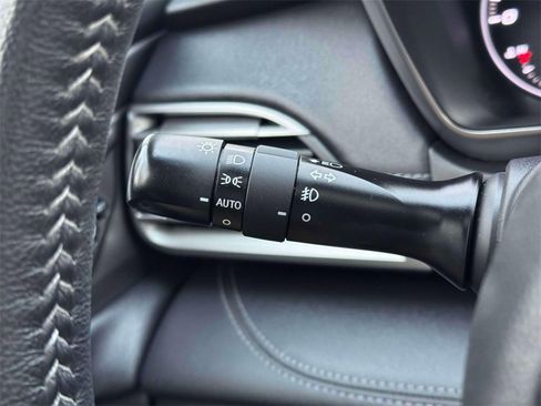 Used 2020 Subaru Outback Limited XT image 21