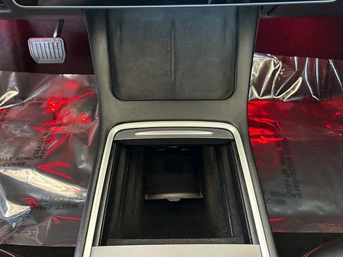 Used 2021 Tesla Model 3 Standard Range Plus image 27