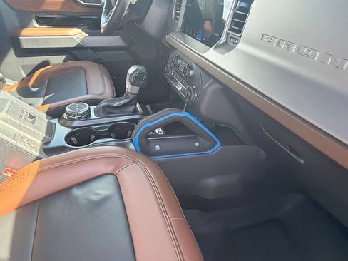 Used 2023 Ford Bronco Outer Banks AWD/4WD image 37