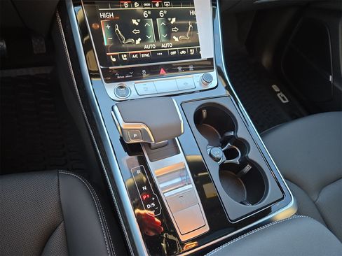 New 2026 Audi Q8 Premium Plus image 22