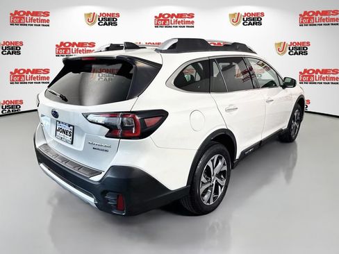 Used 2020 Subaru Outback Touring AWD/4WD image 16