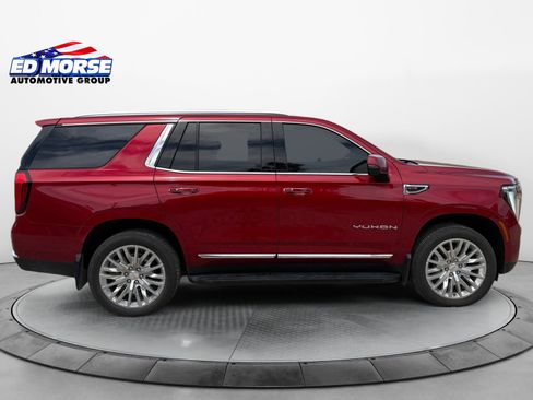 Used 2025 GMC Yukon Elevation AWD/4WD image 6