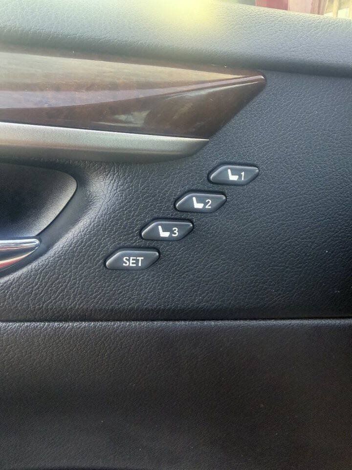 Used 2015 Lexus ES 350 w/ Premium Package FWD image 19
