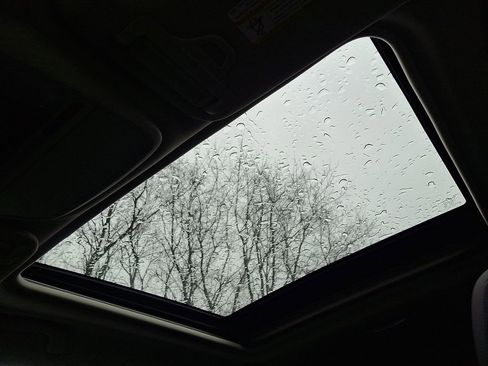 Used 2019 Subaru Forester Touring image 15