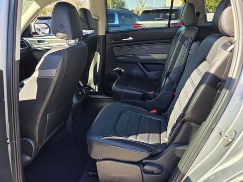 Used 2021 Volkswagen Atlas SEL Premium image 13