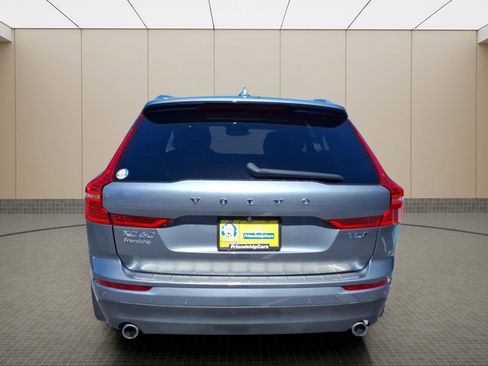Used 2021 Volvo XC60 T5 Momentum w/ Premium Package AWD/4WD image 7