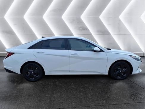 Used 2023 Hyundai Elantra SEL image 6