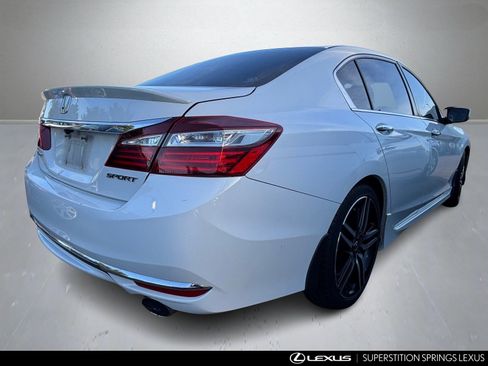 Used 2016 Honda Accord Sport image 3