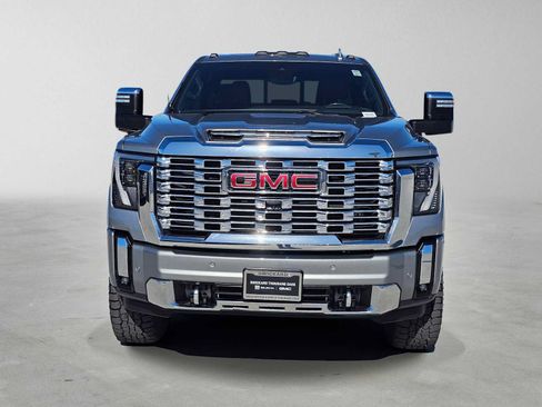 Used 2024 GMC Sierra 3500 Denali w/ Denali Reserve Package AWD/4WD image 8