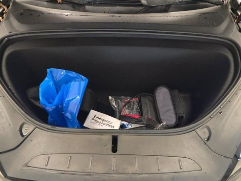 Used 2023 Tesla Model X Plaid image 7