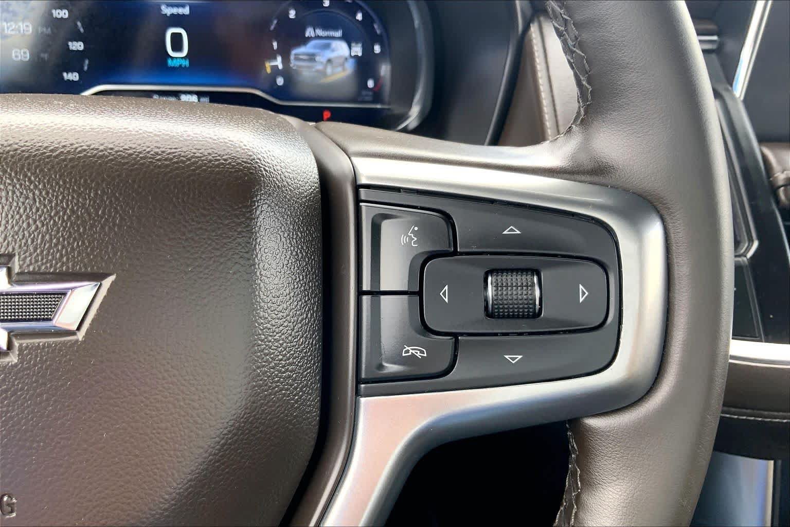 Used 2024 Chevrolet Tahoe Z71 w/ Luxury Package AWD/4WD image 24