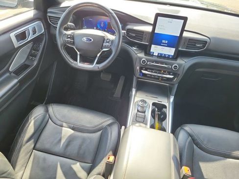 Certified 2020 Ford Explorer ST w/ Premium Technology Package AWD/4WD image 30