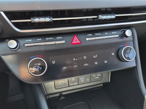 Used 2026 Hyundai Sonata SEL FWD image 20