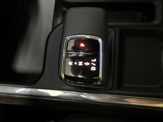 Certified 2025 Chevrolet Silverado 1500 RST w/ Rally Edition AWD/4WD image 17