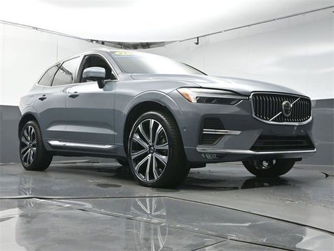 Certified 2023 Volvo XC60 B5 Ultimate image 35